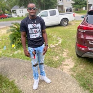 Meet your Posher, Donte